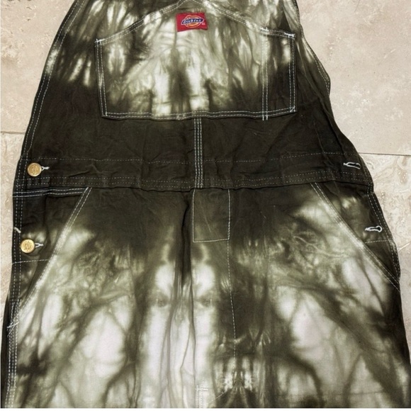 Dickies Olive Green Tie-Dye Bib Overalls with Gray Straps - Picture 5 of 6
